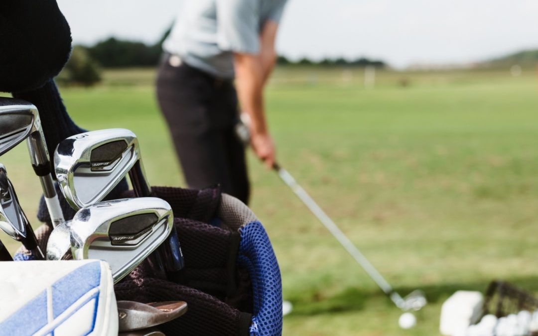 Simulateur golf maison : ce qu’il faut savoir avant d’acheter un simulateur