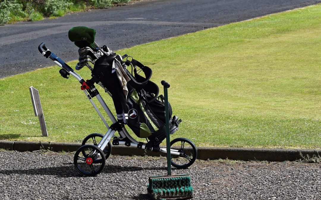 Le chariot de golf : l’indispensable pour améliorer son expérience de jeu