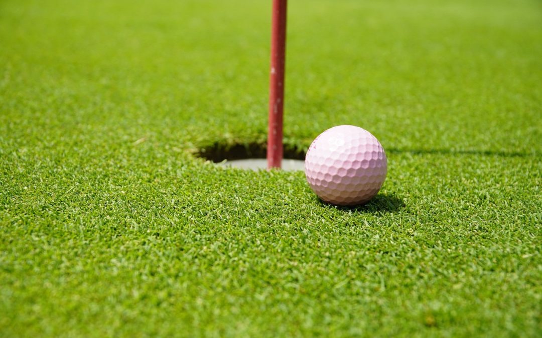 Le trou au golf, un élément clé du parcours